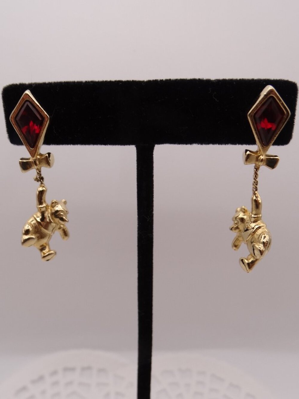 Vintage Disney Gold Tone Red Stone Winnie the Pooh Kite Dangle Pierce Earrings
